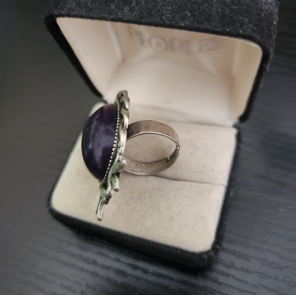 Silver Tone Oval Dove Theme Adjustable   Ring Purple Plastic Inset Artisan - Picture 3 of 3